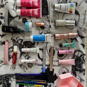 Big bundle of makeup/ skincare bundle
